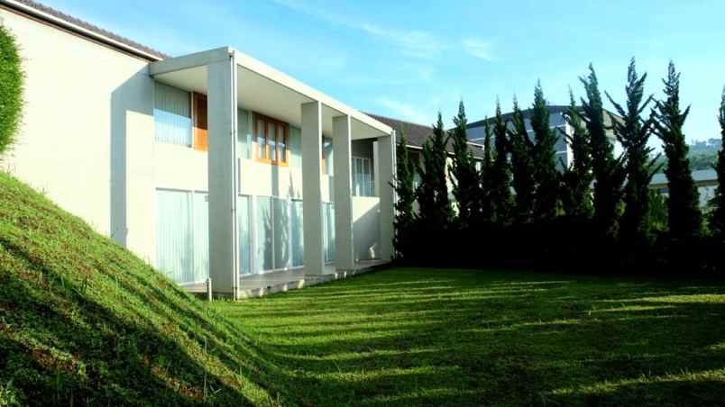 dijual rumah jl dago