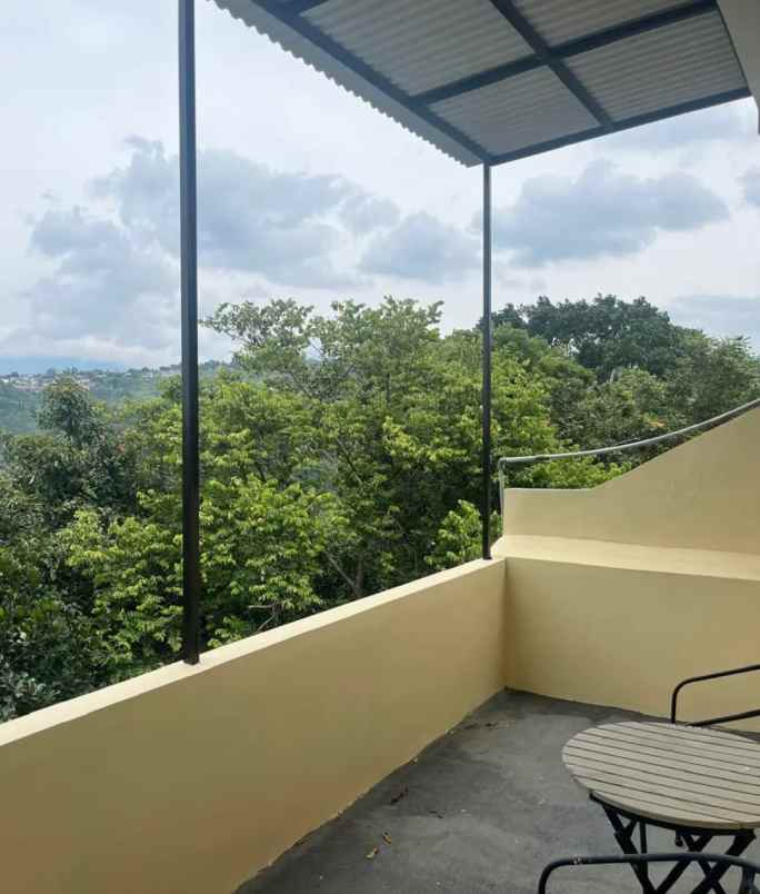 dijual rumah jl dago pojok bandung