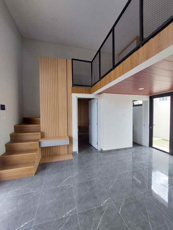 dijual rumah jl godean km 8