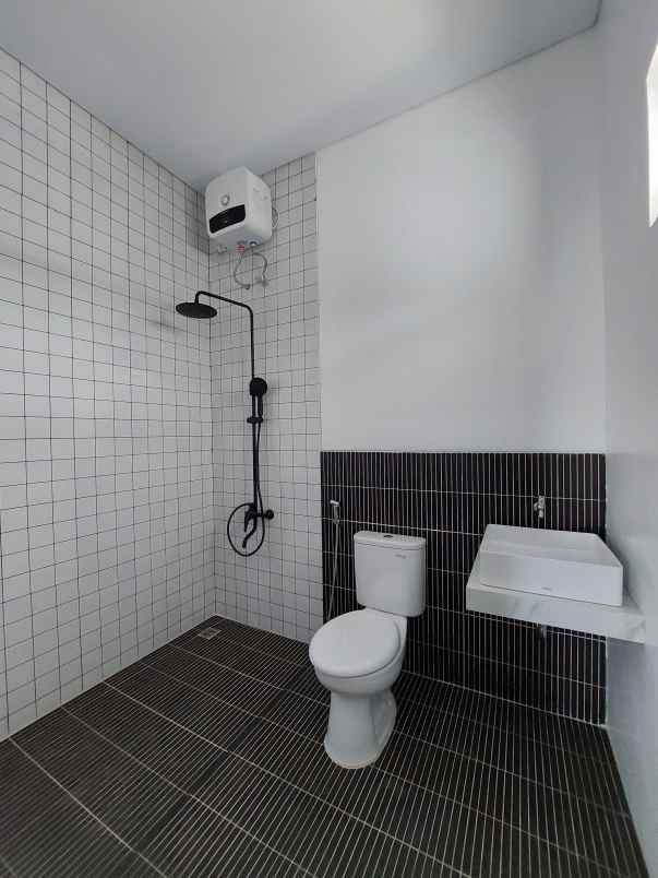 dijual rumah jl godean km 8