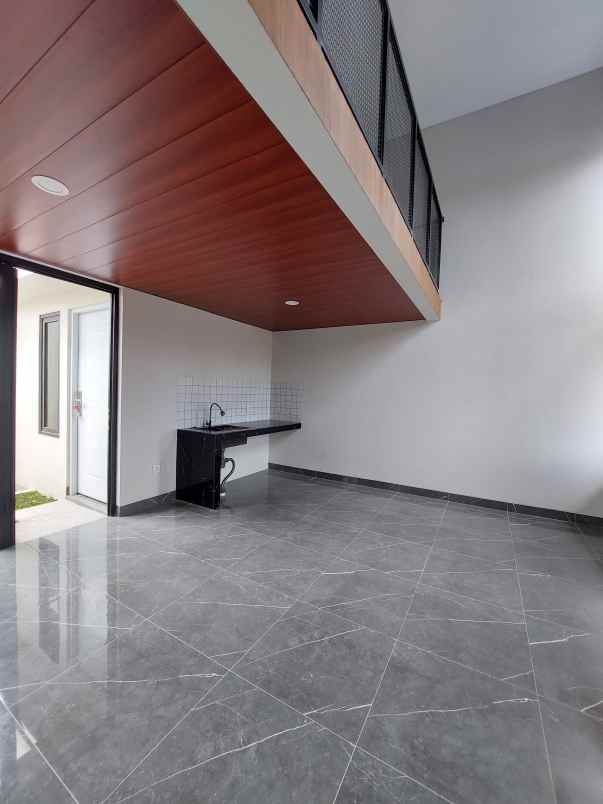 dijual rumah jl godean km 8