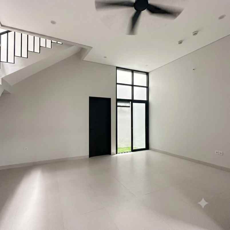 dijual rumah jl ikan rawamangun jakarta
