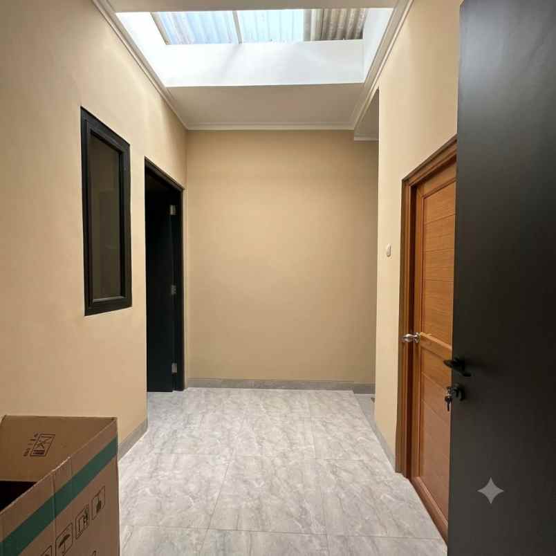 dijual rumah jl ikan rawamangun jakarta