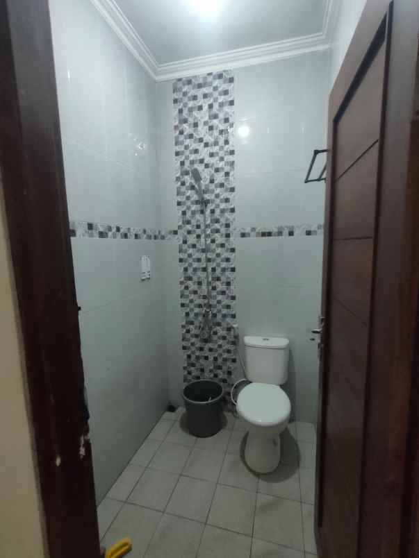 dijual rumah jl imogiri timur