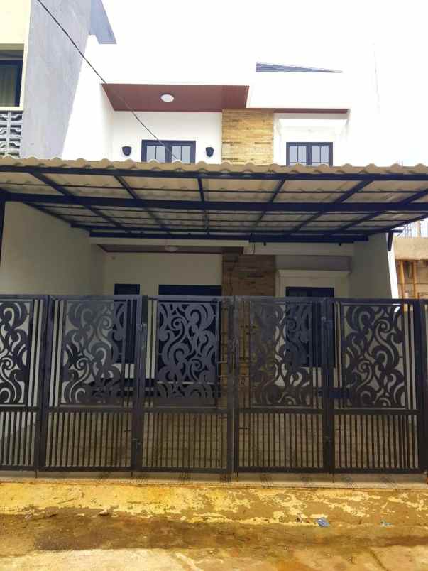 dijual rumah jl jatikramat jatibening