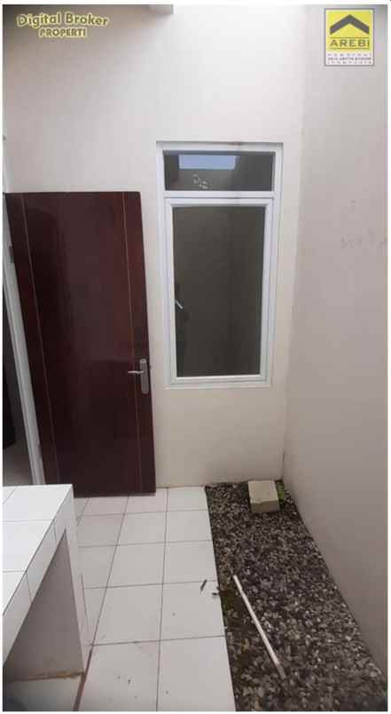 dijual rumah jl jatiroke