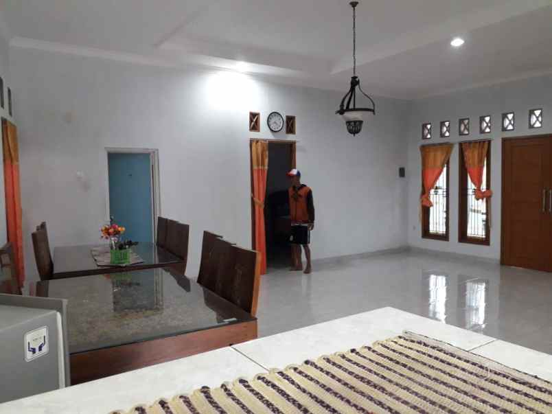 dijual rumah jl karakal jambu luwuk kec