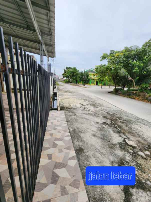 dijual rumah jl kartama