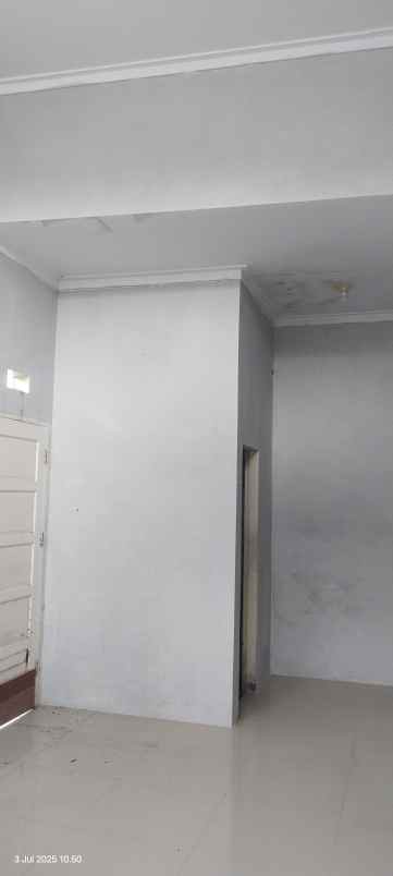 dijual rumah jl kartama