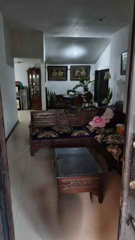 dijual rumah jl logam margacinta