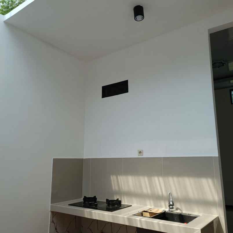 dijual rumah jl mangunkarso no 48 toyoresmi