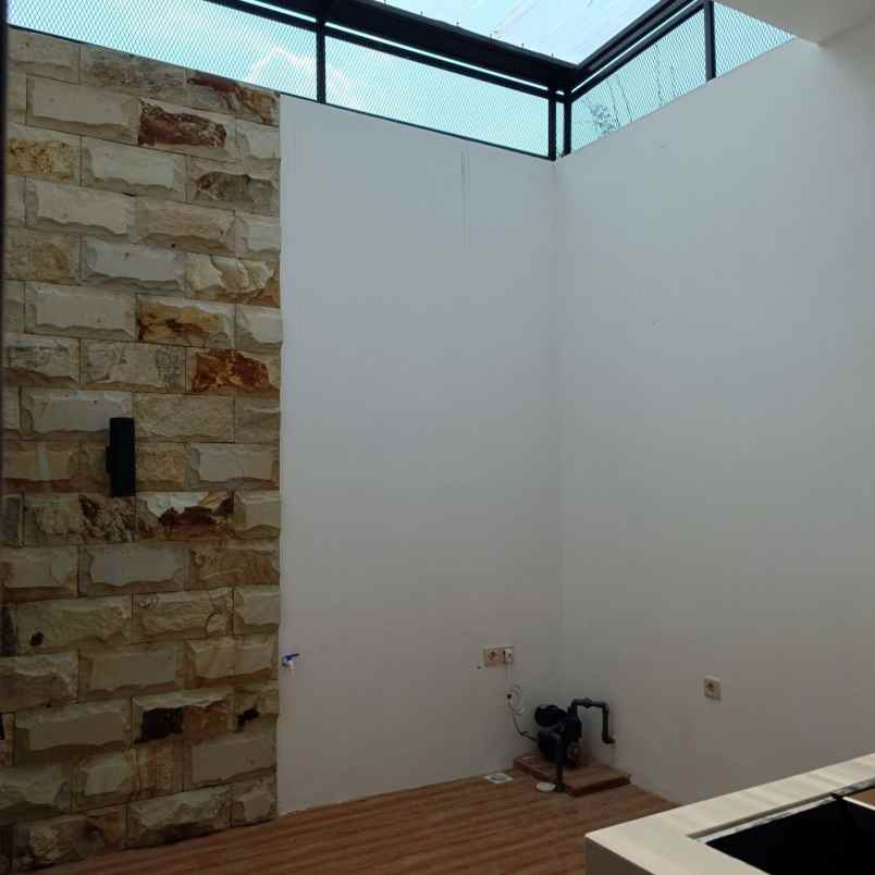 dijual rumah jl mangunkarso no 48 toyoresmi