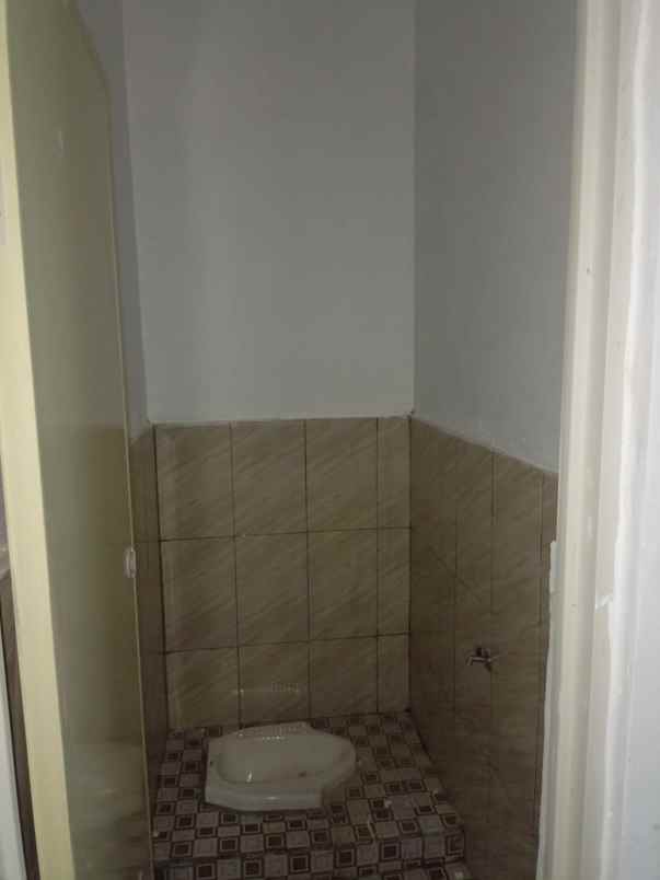 dijual rumah jl mekarbakti parakanmuncang