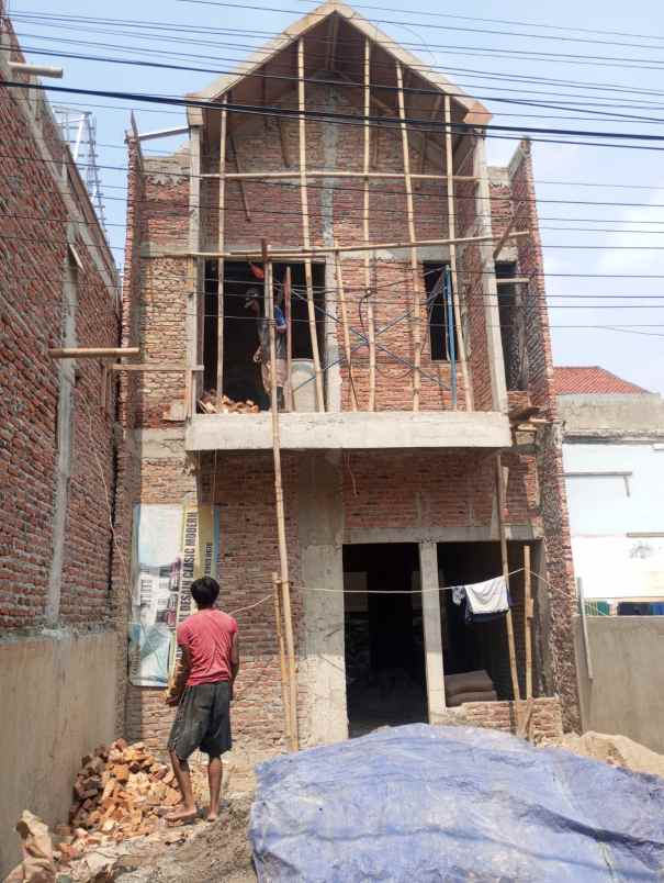 dijual rumah jl pasar rebo cijantung