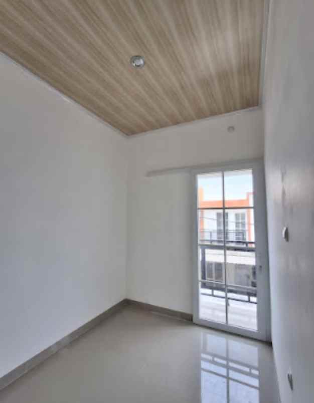 dijual rumah jl pertukangan utara