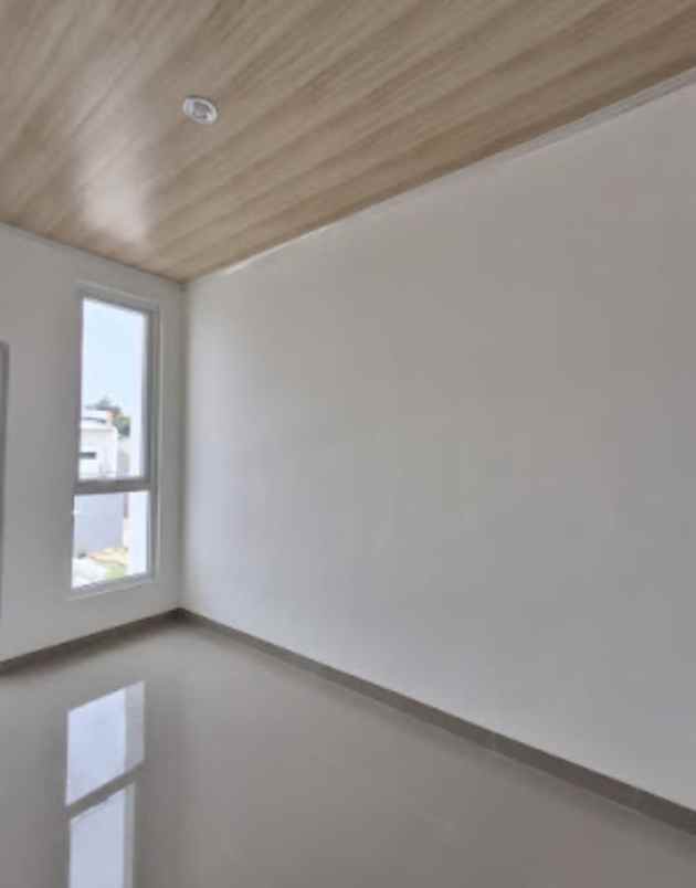 dijual rumah jl pertukangan utara