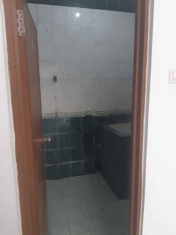 dijual rumah jl rangkapan jaya baru