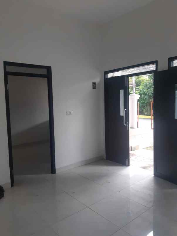 dijual rumah jl rangkapan jaya baru