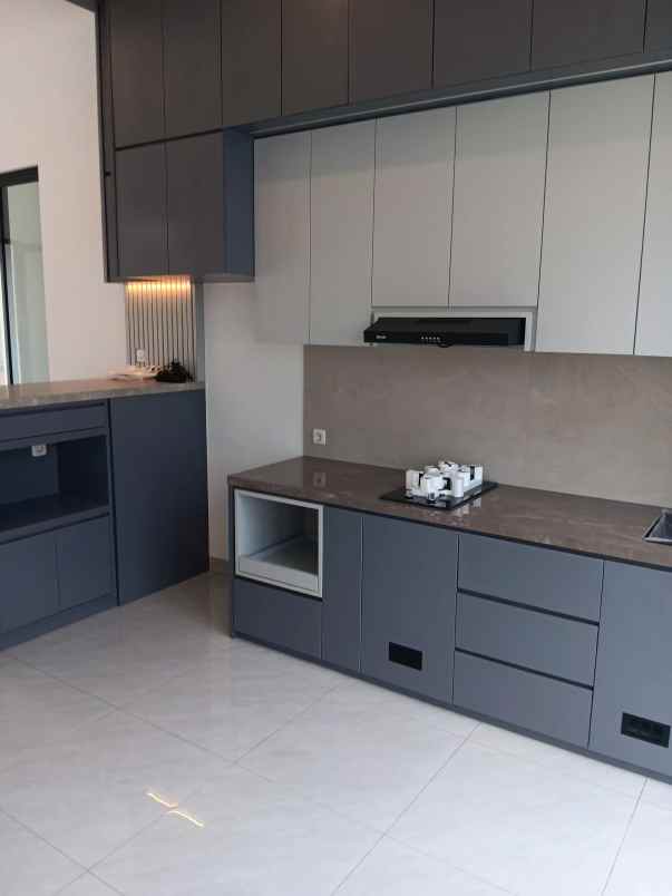 dijual rumah jl raya caman kalimalang
