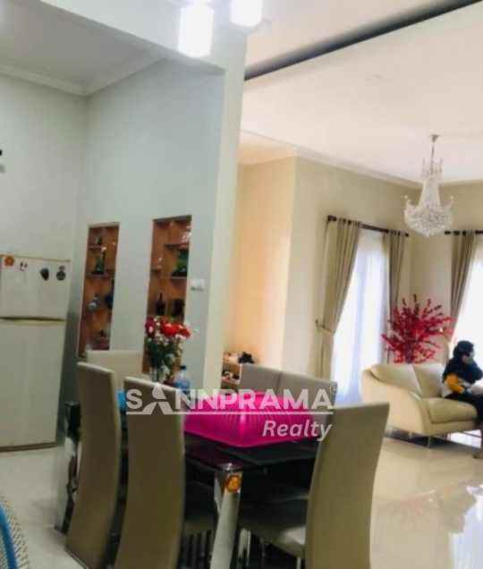 dijual rumah jl raya mampang depok