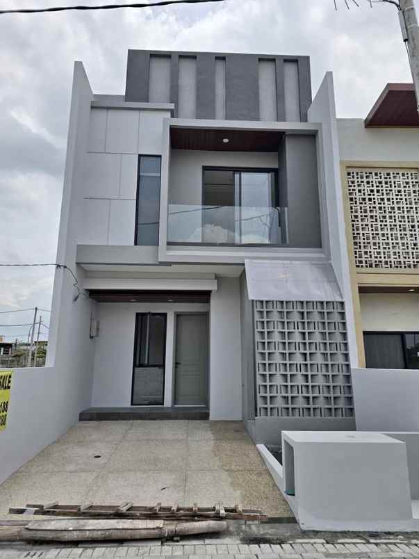 dijual rumah jl raya tambak medokan ayu