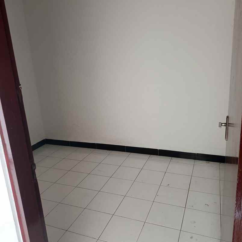 dijual rumah jl smp 5 windusara