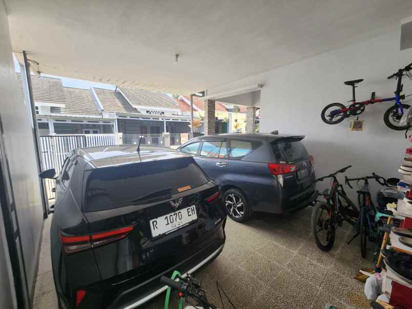 dijual rumah jl sultan agung kalibiru