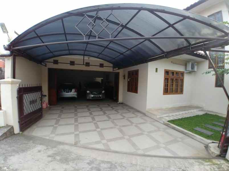 dijual rumah jl suryalaya timur kota