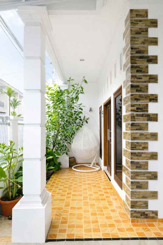 dijual rumah jl terusan mabes hankam