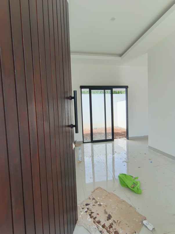 dijual rumah jl untung suropati