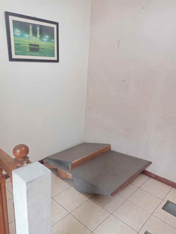 dijual rumah jl wustho raya duren sawit