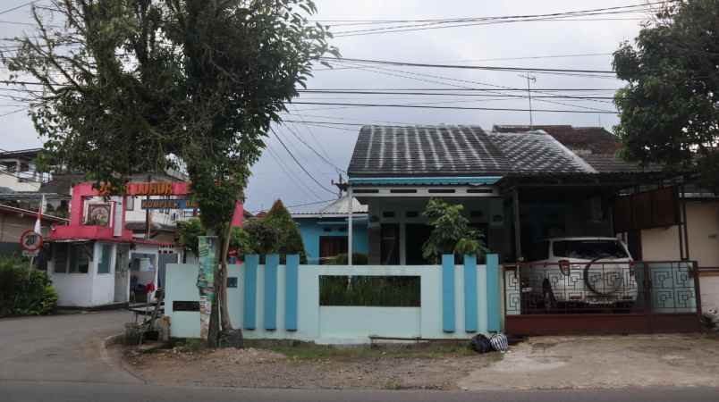 dijual rumah jl yos sudarso karanglewas