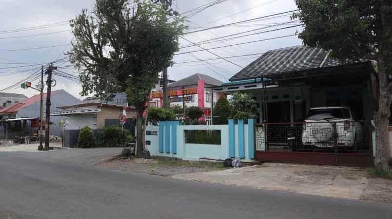 dijual rumah jl yos sudarso karanglewas