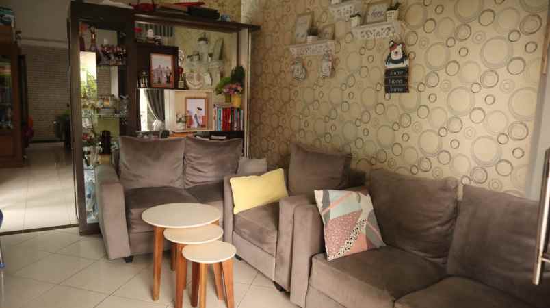 dijual rumah jl yos sudarso karanglewas