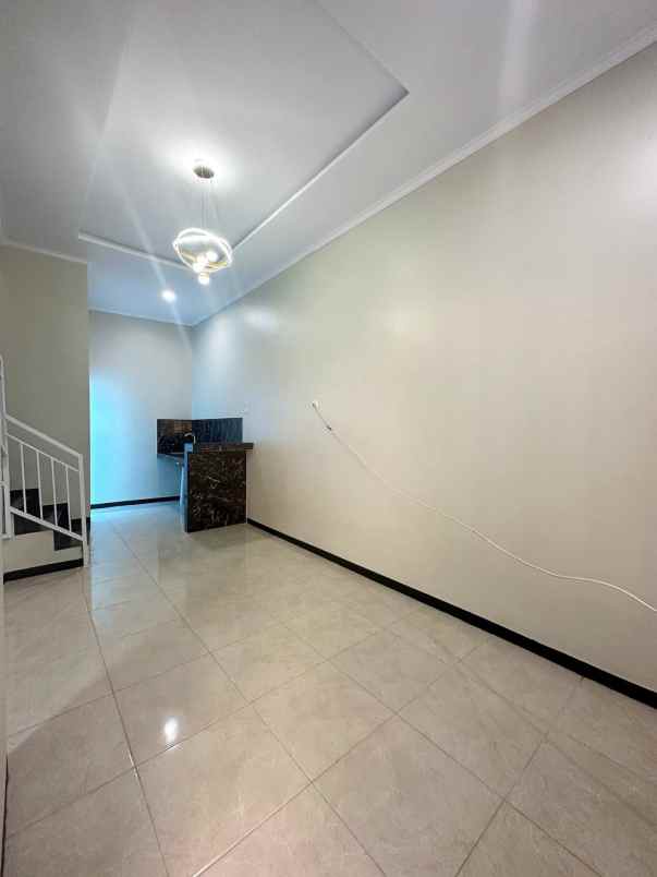 dijual rumah jln cijantung jakarta timur