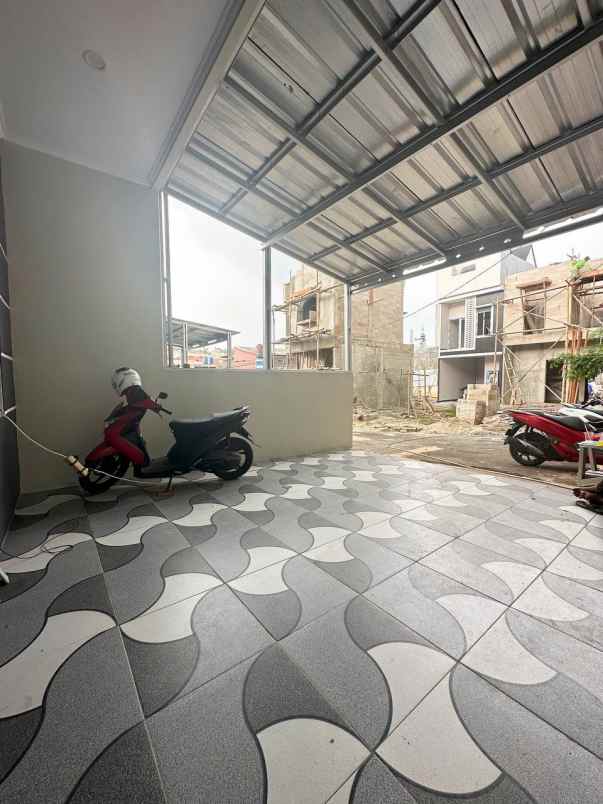 dijual rumah jln cijantung jakarta timur