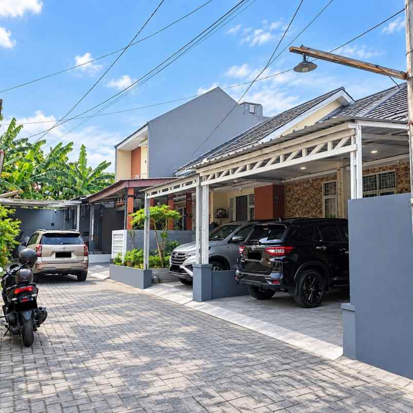 dijual rumah jln paus raya jati kramat