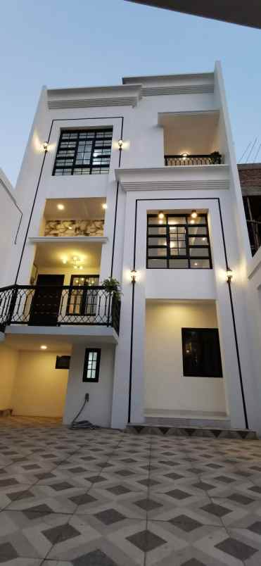 dijual rumah jln raya meruyung limo depok