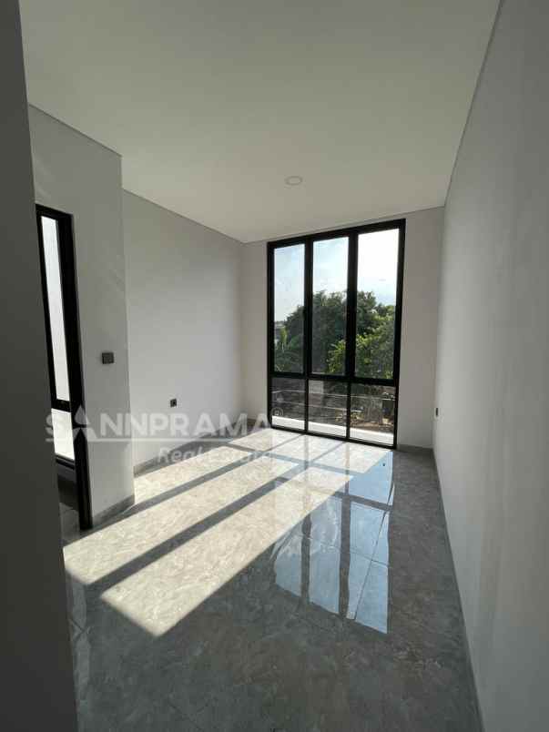 dijual rumah kahfi 1