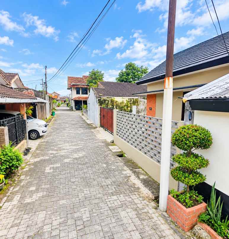 dijual rumah kalasan
