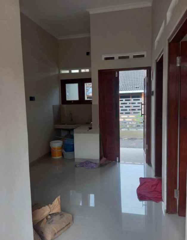 dijual rumah kalasan