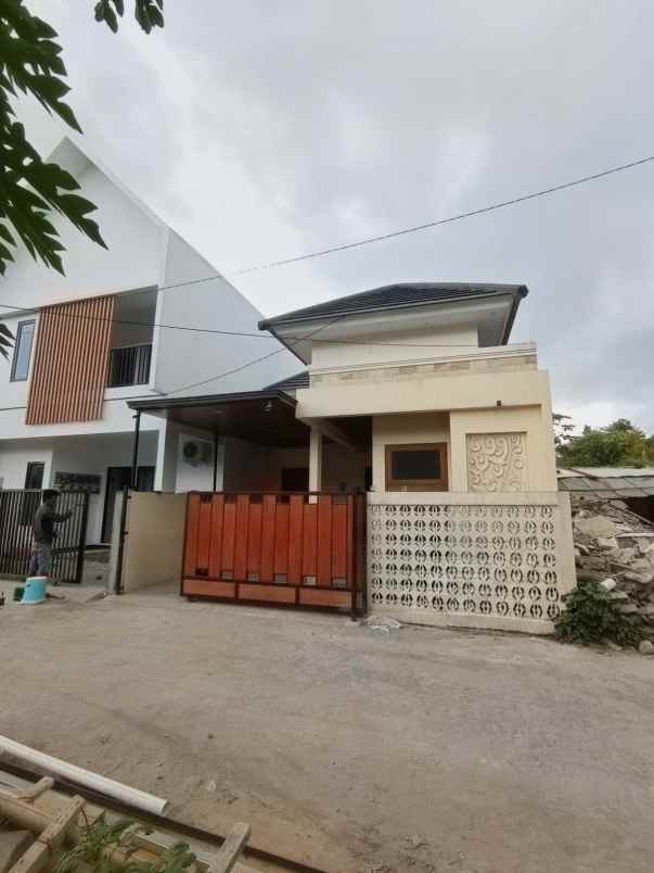 dijual rumah kaliurang km 12