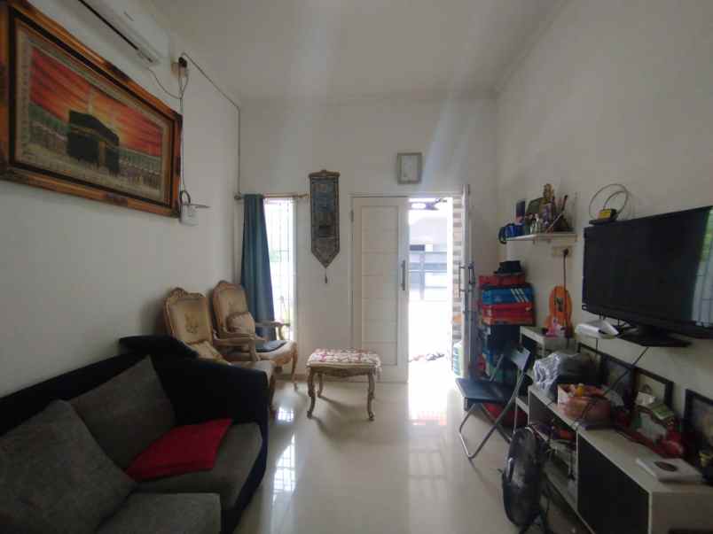 dijual rumah kayugede