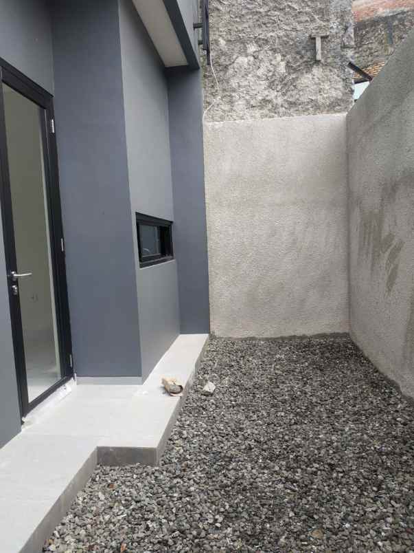 dijual rumah kedaung pamulang