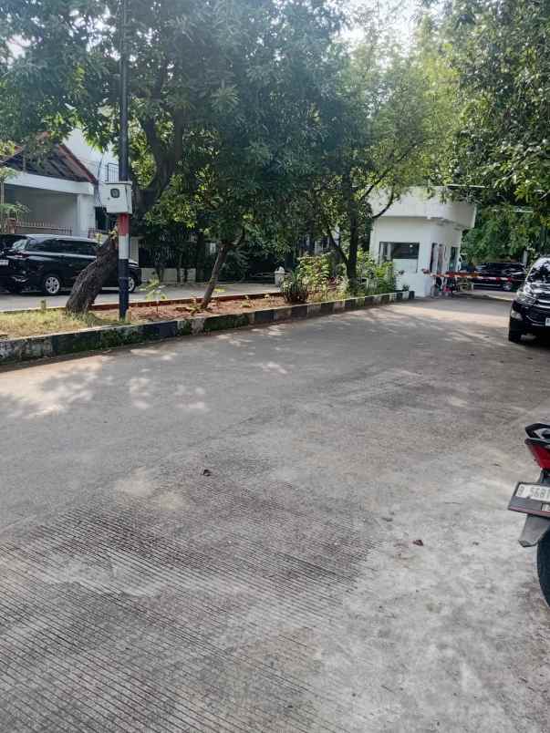 dijual rumah kelapa gading