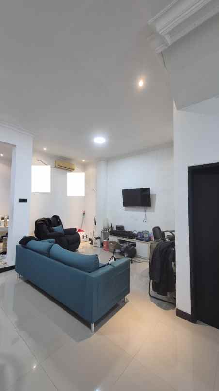 dijual rumah kelapa kopyor kelapa gading