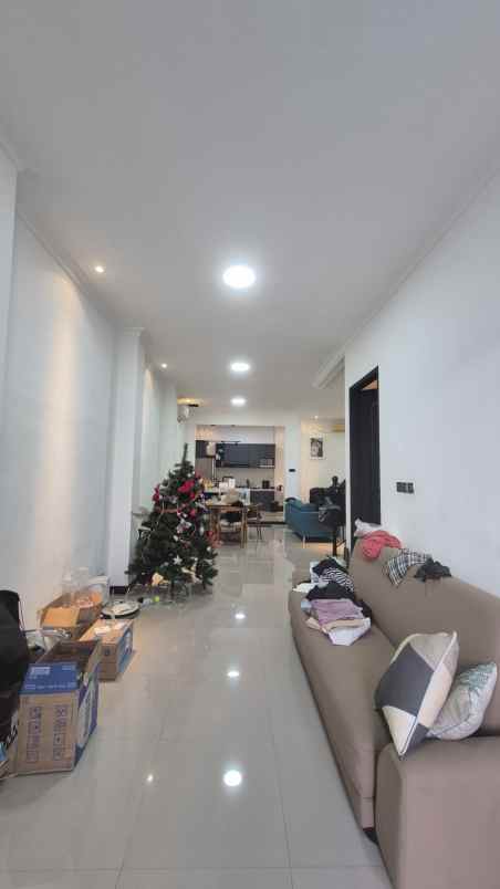dijual rumah kelapa kopyor kelapa gading