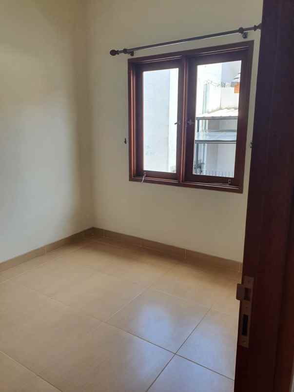 dijual rumah kelapa tiga kebagusan jaksel