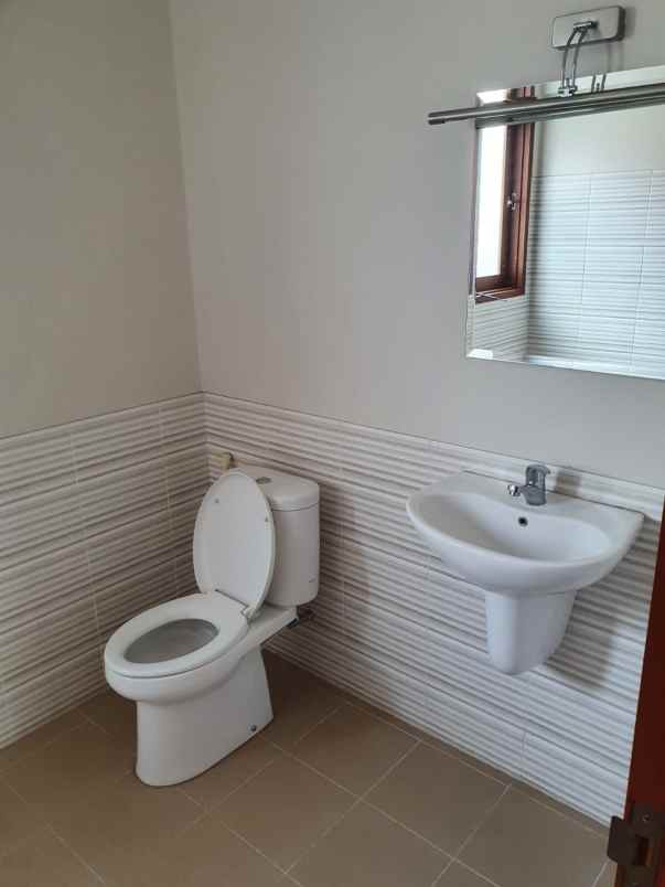 dijual rumah kelapa tiga kebagusan jaksel