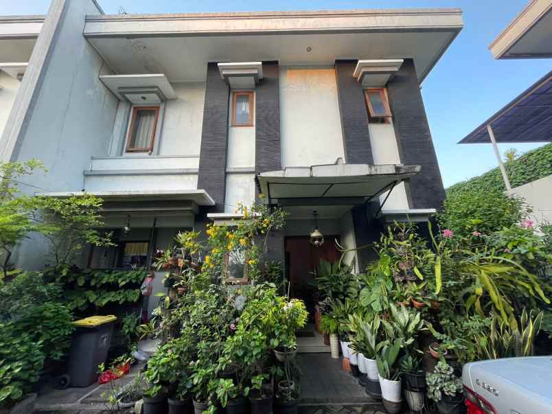 dijual rumah kemang